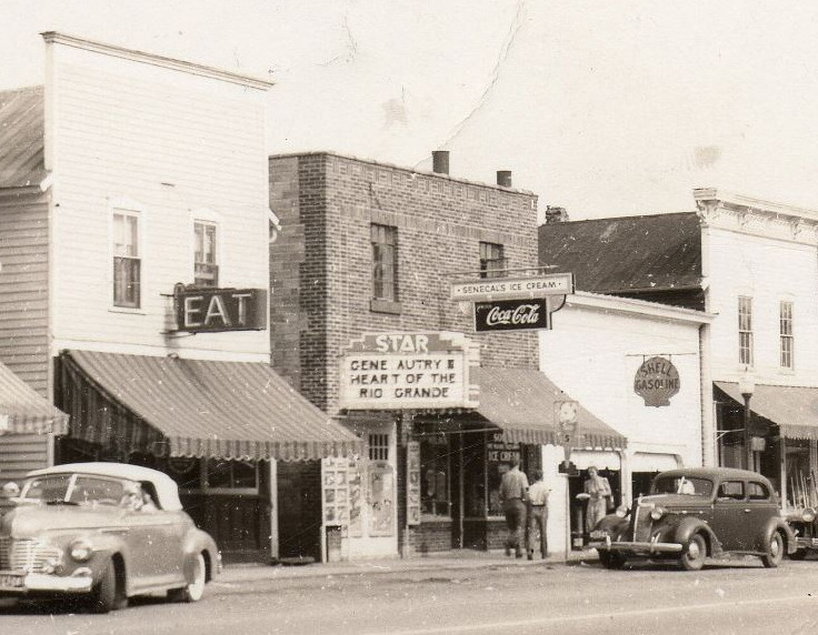 Star Theatre - Old Photo Zoomed In (newer photo)